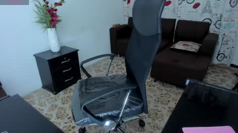 Fabiana online show from December 2024 07:15:02 PM