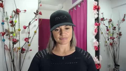 sweef online show from April 2026 07:58:02 PM