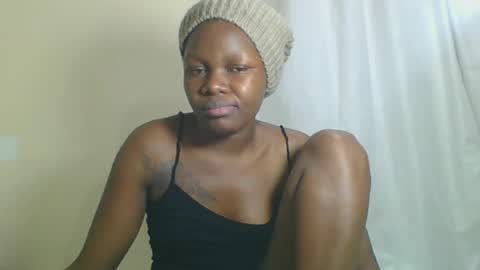 Snapshot of sweetgal2025 chatting on June 2026 02:36:02 AM EUNICE online show from June 2026 02:36:02 AM