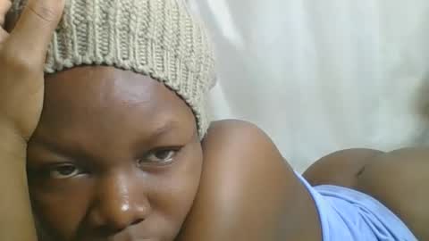 Snapshot of sweetgal2025 chatting on June 2026 03:25:01 AM EUNICE online show from June 2026 03:25:01 AM
