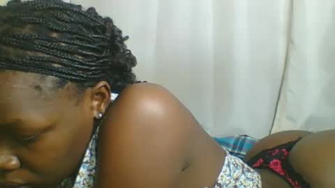 Snapshot of sweetgal2025 chatting on August 2026 06:39:01 PM EUNICE online show from August 2026 06:39:01 PM