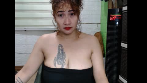 Jean online show from November 2025 03:23:02 PM