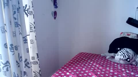 sweetgirsl online show from May 2026 07:00:02 PM
