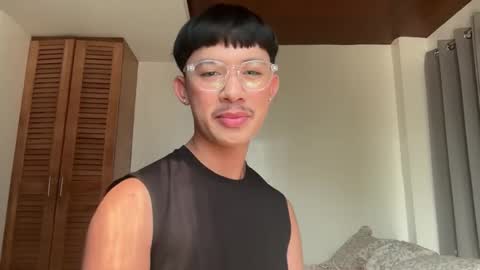 Snapshot of sweetguy102103 chatting on November 2025 12:35:02 AM khrayan online show from November 2025 12:35:02 AM