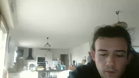 sweetguyss12 online show from December 2025 10:12:01 AM