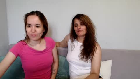 Snapshot of sweetharts69 chatting on June 2026 09:47:01 AM Alina and Mia online show from June 2026 09:47:01 AM
