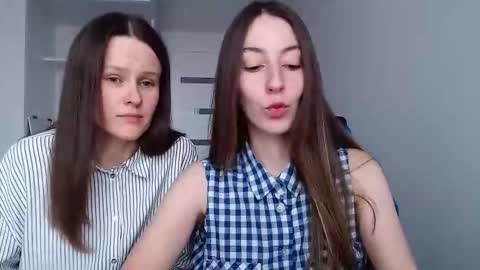 Emma  online show from November 2025 11:02:01 AM