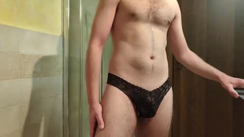 sweethornystud online show from October 2025 04:50:01 PM