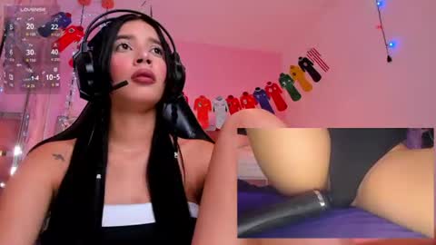 Snapshot of sweetie_cloe chatting on July 2026 02:12:02 PM sweetie_cloe online show from July 2026 02:12:02 PM