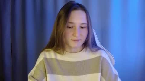 Snapshot of sweetie_lover chatting on January 2026 10:15:02 PM Annie online show from January 2026 10:15:02 PM