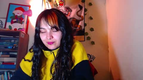 Snapshot of sweetie_maryy chatting on December 2024 06:56:02 AM Maria  my insta sweetie maryy   online show from December 2024 06:56:02 AM