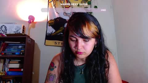 Snapshot of sweetie_maryy chatting on January 2025 01:56:01 AM Maria  my insta sweetie maryy   online show from January 2025 01:56:01 AM