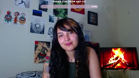 Snapshot of sweetie_maryy chatting on January 2025 09:35:02 PM Maria  my insta sweetie maryy   online show from January 2025 09:35:02 PM