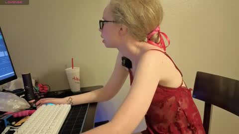 Sweetiek1tty online show from April 2026 12:22:01 AM