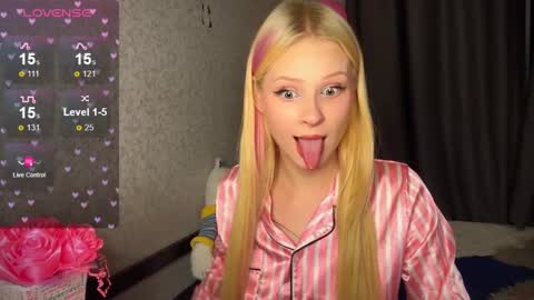 sweetie Lisa3 online show from December 2024 01:11:02 PM
