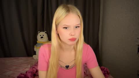 sweetie Lisa3 online show from January 2025 12:31:02 PM