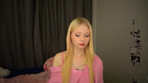 sweetie Lisa3 online show from January 2025 02:06:01 PM