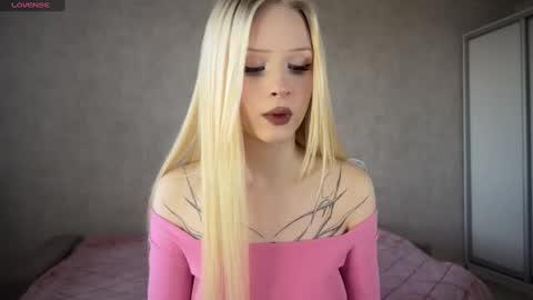 sweetie Lisa3 online show from March 2025 01:15:02 PM