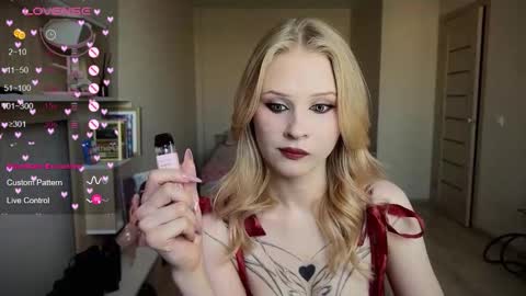 sweetie Lisa3 online show from September 2025 02:50:02 PM