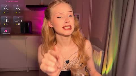 sweetie Lisa3 online show from February 2026 07:33:02 PM