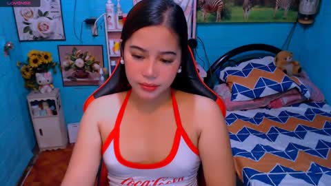 Nicole online show from March 2025 03:26:01 PM