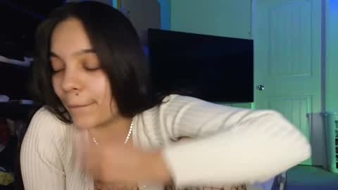 Blu Sweets online show from November 2025 08:49:02 AM