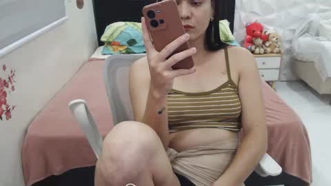 sweetjhenn69 online show from June 2026 03:26:01 AM