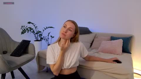 Snapshot of sweetkira1 chatting on July 2026 08:16:01 AM SweetKira1 online show from July 2026 08:16:01 AM