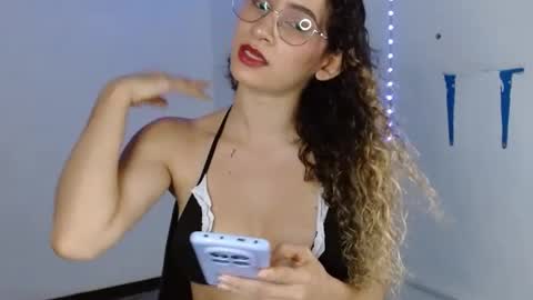 Snapshot of sweetlatin__ chatting on August 2026 12:43:02 AM SWEET LATINA online show from August 2026 12:43:02 AM