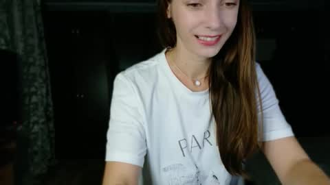 Snapshot of sweetledyselin chatting on September 2025 04:40:02 PM SweetLedySelin online show from September 2025 04:40:02 PM