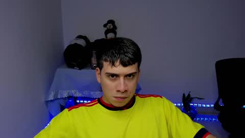 Snapshot of sweetlian_04 chatting on December 2024 04:02:02 AM Lian online show from December 2024 04:02:02 AM