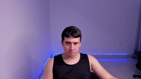 Snapshot of sweetlian_04 chatting on January 2025 03:00:01 AM Lian online show from January 2025 03:00:01 AM