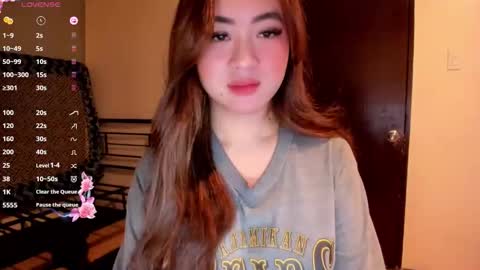 Zoe online show from May 2026 03:01:02 AM