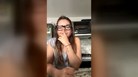 Snapshot of sweetmom1 chatting on July 2026 04:14:02 PM Monic online show from July 2026 04:14:02 PM