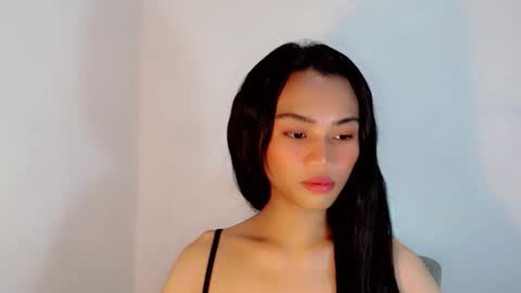 Snapshot of sweetmorena_xox chatting on October 2025 05:41:01 AM Nia online show from October 2025 05:41:01 AM