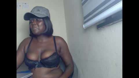 Snapshot of sweetnectarx chatting on February 2025 06:56:02 PM sweetnectarx online show from February 2025 06:56:02 PM