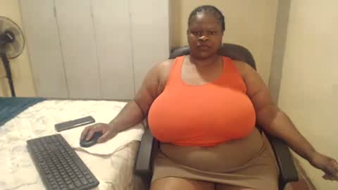 Snapshot of sweetnoziexxx chatting on December 2024 03:03:02 PM sweetnoziexxx online show from December 2024 03:03:02 PM