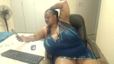 Snapshot of sweetnoziexxx chatting on December 2024 09:00:01 AM sweetnoziexxx online show from December 2024 09:00:01 AM