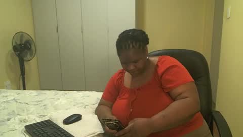 Snapshot of sweetnoziexxx chatting on December 2024 08:36:02 AM sweetnoziexxx online show from December 2024 08:36:02 AM
