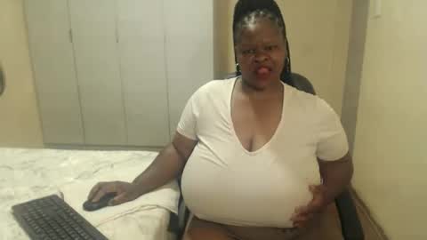 Snapshot of sweetnoziexxx chatting on January 2025 07:10:01 AM sweetnoziexxx online show from January 2025 07:10:01 AM