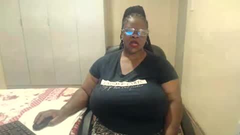 Snapshot of sweetnoziexxx chatting on January 2025 04:15:01 AM sweetnoziexxx online show from January 2025 04:15:01 AM