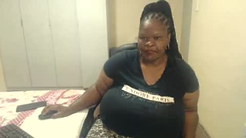 Snapshot of sweetnoziexxx chatting on January 2025 07:38:01 AM sweetnoziexxx online show from January 2025 07:38:01 AM