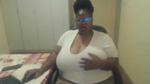 Snapshot of sweetnoziexxx chatting on January 2025 05:30:01 AM sweetnoziexxx online show from January 2025 05:30:01 AM