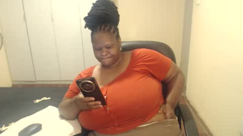 Snapshot of sweetnoziexxx chatting on February 2025 09:07:01 AM sweetnoziexxx online show from February 2025 09:07:01 AM