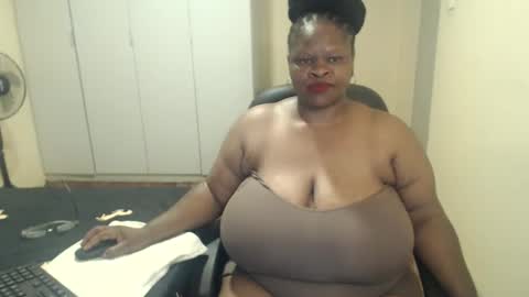 Snapshot of sweetnoziexxx chatting on February 2025 09:10:01 PM sweetnoziexxx online show from February 2025 09:10:01 PM