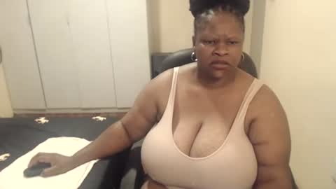 Snapshot of sweetnoziexxx chatting on February 2025 10:07:02 AM sweetnoziexxx online show from February 2025 10:07:02 AM