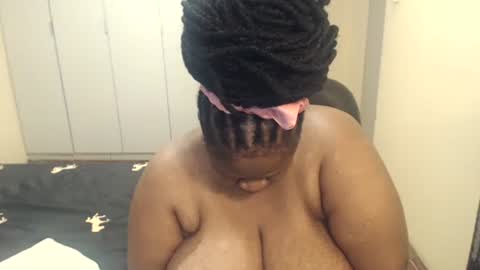 Snapshot of sweetnoziexxx chatting on February 2025 12:01:02 PM sweetnoziexxx online show from February 2025 12:01:02 PM