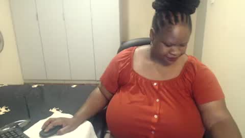 Snapshot of sweetnoziexxx chatting on February 2025 03:31:02 PM sweetnoziexxx online show from February 2025 03:31:02 PM