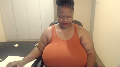 Snapshot of sweetnoziexxx chatting on February 2025 05:13:01 AM sweetnoziexxx online show from February 2025 05:13:01 AM