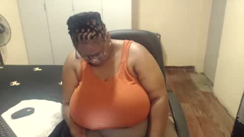 Snapshot of sweetnoziexxx chatting on March 2025 08:46:01 AM sweetnoziexxx online show from March 2025 08:46:01 AM